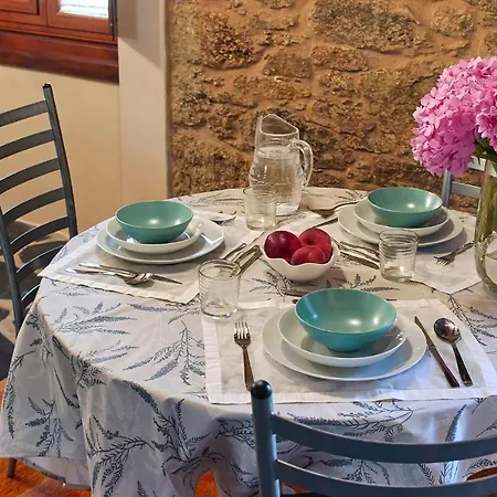 Escola De Bieite * Boimorto (A Coruna)