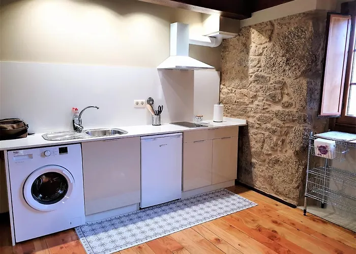 Escola De Bieite Apartmán *