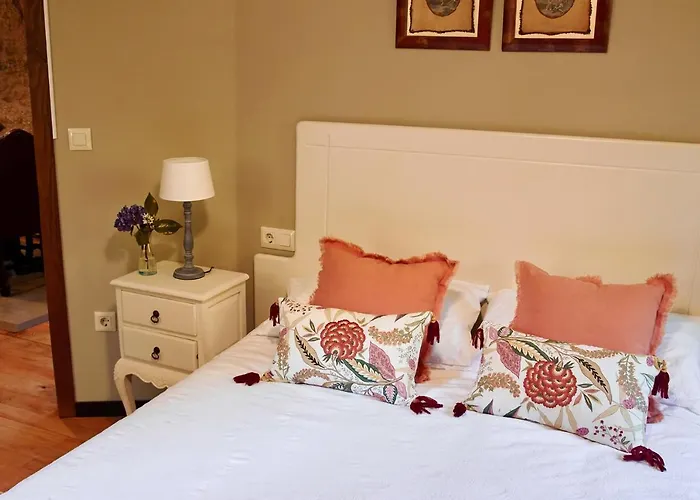 Escola De Bieite Apartmán *